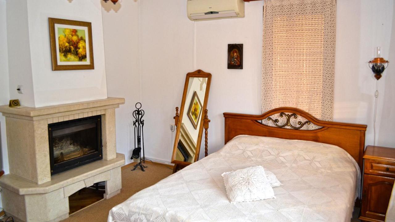 Family Hotel Varosha 2003 Lovech Quarto foto